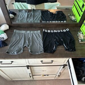 Bonds Men's Black and Gray Boxer Briefs Set